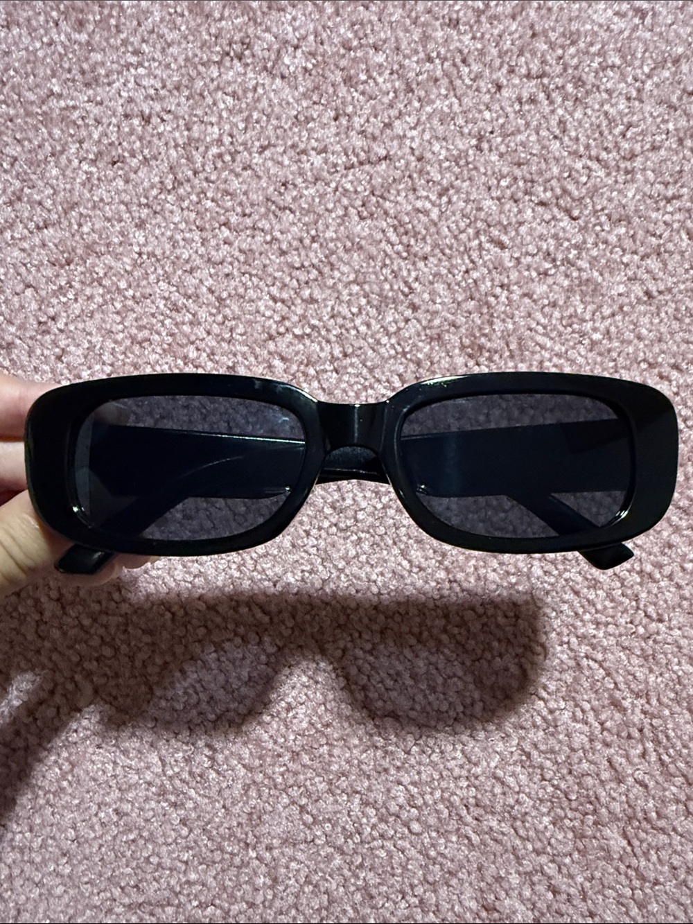 Black Rectangular Women's Sunglasses - Chic Y2K